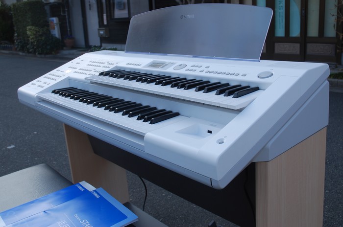 ☆綺麗Electone STAGEA USBメモリー、取説、椅子、カバー付 2020年購入品 N01032