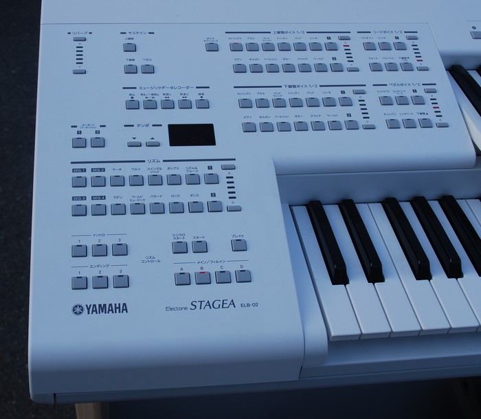 ☆綺麗Electone STAGEA USBメモリー、取説、椅子、カバー付 2020年購入品 N01032