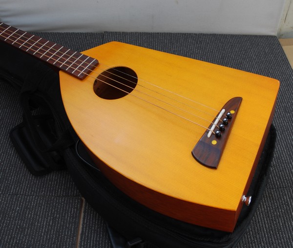 販売売り☆綺麗 専用ソフトケース付 ヤイリギター イチゴイチエ 弦器 日本製 M03225 ヤイリギター