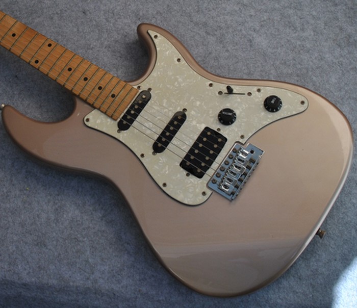 Elioth S-303 エリオス エレキギター レッド ☆【 Elioth / エリオス