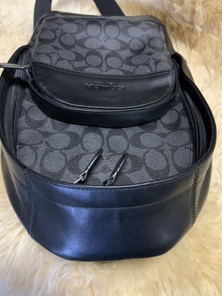 COACHコーチ ボディバッグ ショルダーバッグ (ブラウン×ブラック)